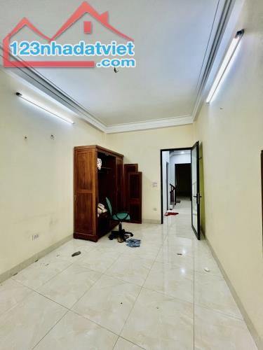 Chính chủ cần bán gấp nhà đẹp tại Hoàng Mai, Minh Khai, Hai Bà Trưng, Hà Nội, 8, x tỷ, 50m - 2
