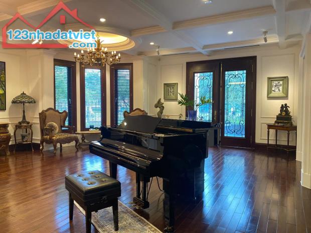 HÀNG HIẾM !!! BÁN KHÁCH SẠN PHỐ TRÍCH SÀI 215M2 - 10M MẶT TIỀN - 20M RA HỒ TÂY - 88.9 TỶ - 1