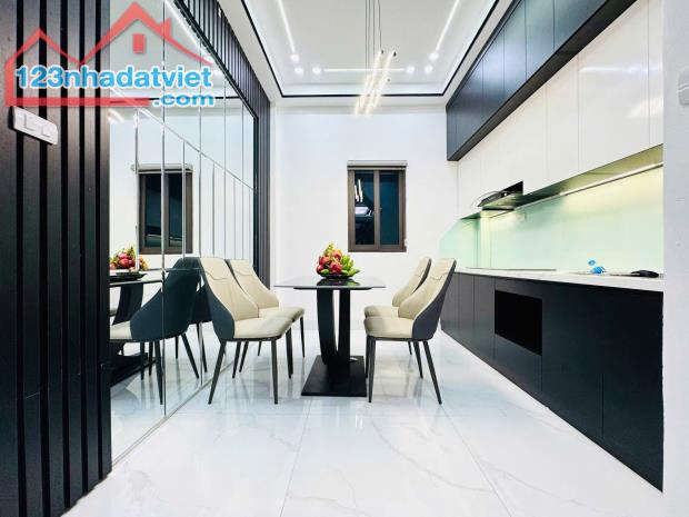 Siêu hiếm ô tô đỗ cửa Bùi Xương Trạch Thanh Xuân mới đẹp 4T 45m2 full nội thất ở luôn - 1