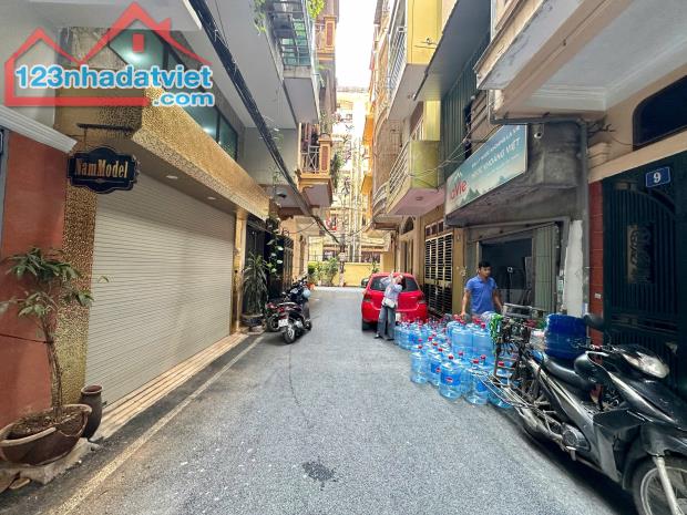 (Tin thật 100%) Bán nhà 40m2 x 6T tại Nguyễn Chí Thanh - Phân lô ô tô tránh - Nhà để ở - 2