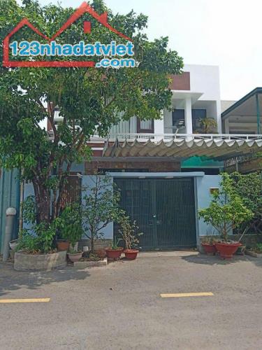 GẤP CHÍNH CHỦ CẦN RA GẤP CĂN NHÀ 200m2 ĐƯỜNG CÁCH MẠNG THÁNG 8- PHƯỜNG QUANG VINH-