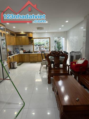 Mặt tiền đường 35a Trịnh Quang Nghị 5x20 chỉ 12 tỷ 5 - 4