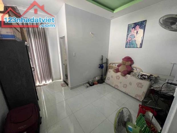 💥 NHÀ ĐẸP GẦN MẶT TIỀN NGUYỄN VĂN QUÁ – HẺM RỘNG AN NINH – 2PN, 3WC – SỔ VUÔNG HOÀN CÔNG - 2