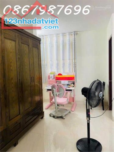 Bán nhà ngang 5m có sổ, phường phước tân, nha trang dt: 51,2m2 ngang 5m - 2