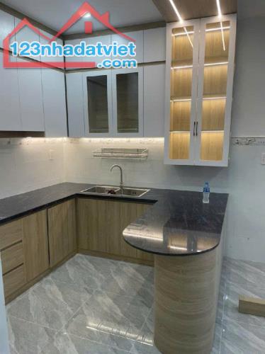 Bán nhà hẻm xe hơi quay đầu - 53m2 - Nguyễn Phúc Chu nhỉnh 6 tỏi