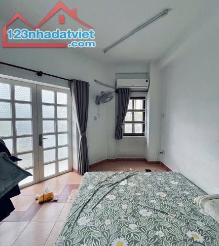 Bán nhà hẻm 10m, Nguyễn Kiệm, P3, Phú Nhuận, 44m2, 4 tầng. ngang 4,9m - 2
