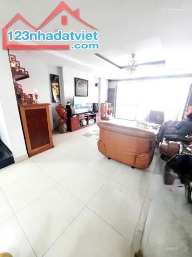 Nhà bán khu dân cư Trung Sơn giáp Him Lam Q.7, 100m2  ngang 5m, 4 tầng, 5pn, giá nhỉnh 17