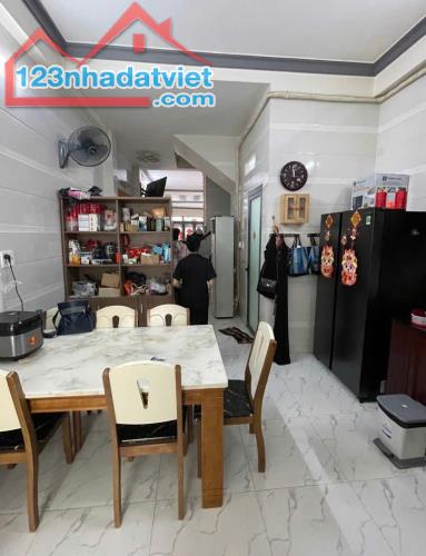 BÁN NHÀ 3 TẦNG HUỲNH TẤN PHÁT – GẦN PHÚ MỸ HƯNG – XE HƠI ĐỖ CỬA – CHỈ 8 TỶ - 1