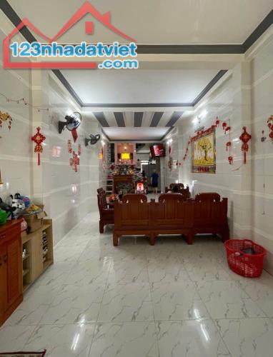 BÁN NHÀ 3 TẦNG HUỲNH TẤN PHÁT – GẦN PHÚ MỸ HƯNG – XE HƠI ĐỖ CỬA – CHỈ 8 TỶ - 2