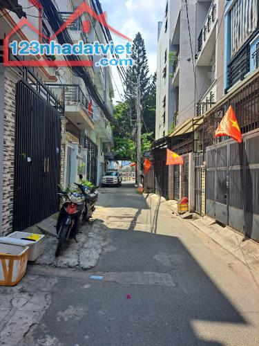 BÁN NHÀ 3 TẦNG HUỲNH TẤN PHÁT – GẦN PHÚ MỸ HƯNG – XE HƠI ĐỖ CỬA – CHỈ 8 TỶ - 3