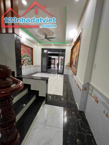 Nhà GẤP BÁN chỉ 6 tỷ TL! 75M², 3 Tầng/3pn, Quang Trung Gò Vấp!