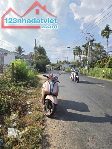 Bán 207,8m2 đất mặt tiền Đường Tỉnh 879, Ấp Long Hoà B, xã Đạo Thạnh, Tp Mỹ Tho- TG