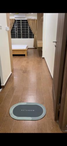 BÁN NHÀ NGUYỄN KHOÁI ĐƯỜNG RỘNG 2 Ô TÔ TRÁNH NHAU, Ô TÔ NGỦ TRONG NHÀ, GIÁ 7 TỶ - 2