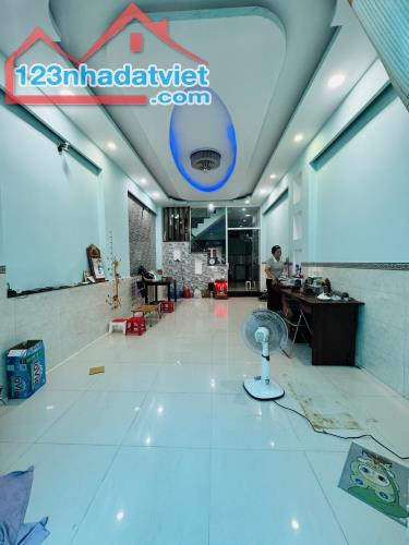 GIÁ RẺ, Bán nhà Nguyễn Duy Cung, 60m2, 2 tầng 3PN, 4.6tỷ TL 0964364745 - 1