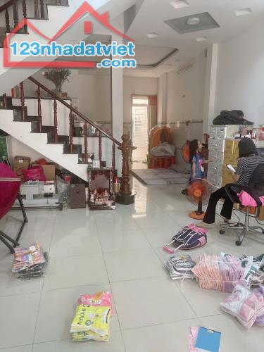 BÁN GẤP NHÀ 94M2 ĐƯỜNG SỐ 6.BÌNH HƯNG HÒA B.BÌNH TÂN