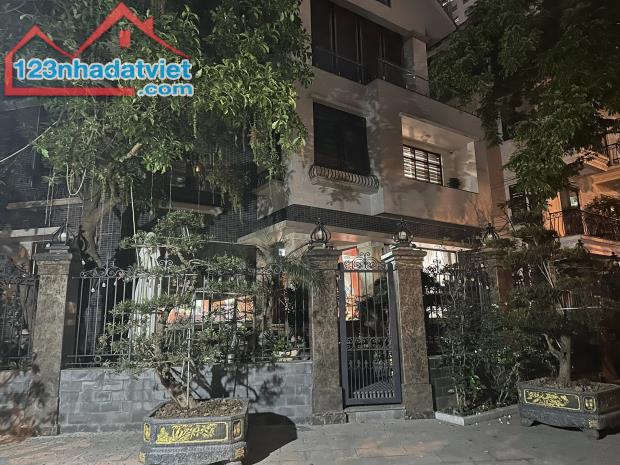 BÁN BIỆT THỰ CAO CẤP KHU NGOẠI GIAO ĐOÀN – XUÂN ĐỈNH – 105M² – 5 TẦNG – GIÁ 25 TỶ