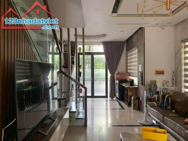 BÁN BIỆT THỰ CAO CẤP KHU NGOẠI GIAO ĐOÀN – XUÂN ĐỈNH – 105M² – 5 TẦNG – GIÁ 25 TỶ - 3