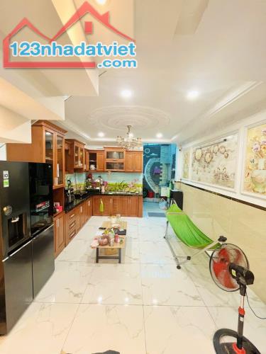 BÁN GẤP NHÀ NGỘP 72M2 ĐƯỜNG SỐ 6.BÌNH HƯNG HÒA B.BÌNH TÂN - 4