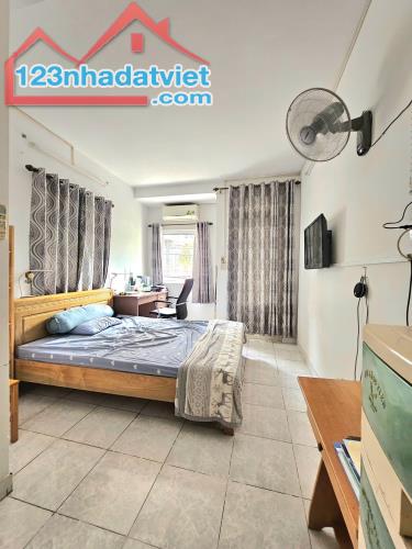 Bán Nhà HXH 10m đường Hoàng Hoa Thám, ngay Nhà ga T3, 4.4x14.5m, 3 Tầng, 11.9 tỷ. - 4