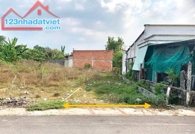 Chủ đi định cư bán gấp lô đất MT 170m2 tân Thông Hội - SHR công chứng liền