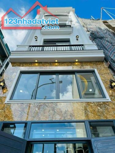BÁN GẤP NHÀ MỚI XÂY – PHỐ VĨNH HƯNG – 58M² – 5.5 TẦNG – 8PN – 9WC – GIÁ 9.5 TỶ