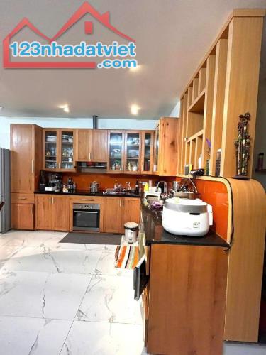 💥Phố Vip Thái Hà, Dân Xây, Ngõ Ba Gác, Ô tô Đỗ Cách 20m, Gần Phố, DT 68m2, 4 Tầng - 1