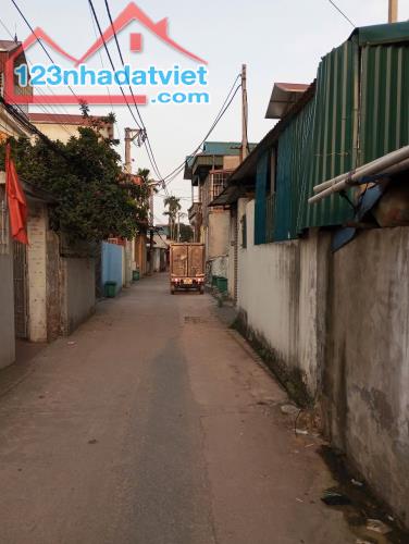 Đất đẹp đường thông ô tô tránh nhau giá rẻ Kim Hồ Lệ Chi DT 119m2 . Giá 5 tỷ