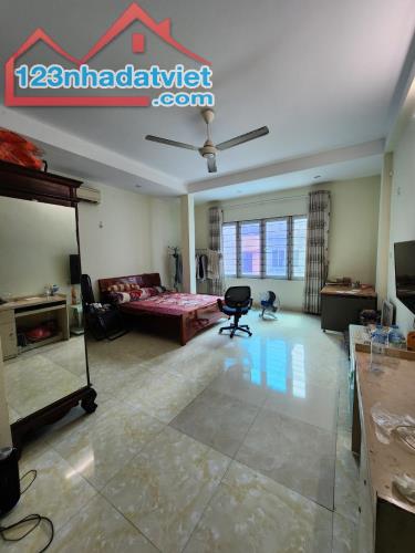 💥Phố Vip Thái Hà, Ôtô Đỗ Cách 5m, Lô Góc 3 Thoáng, Kinh Doanh, DT 66m2, 5 Tầng