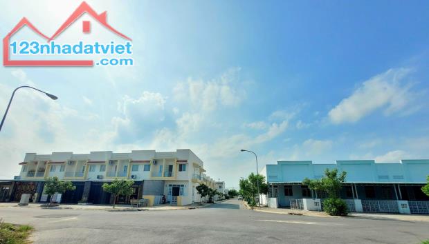 TRẢ TRƯỚC 300 TRIỆU - SỞ HỮU NHÀ PHỐ LIỀN KỀ  PHONG CÁCH CHÂU ÂU TẠI TÂY NINH - 4