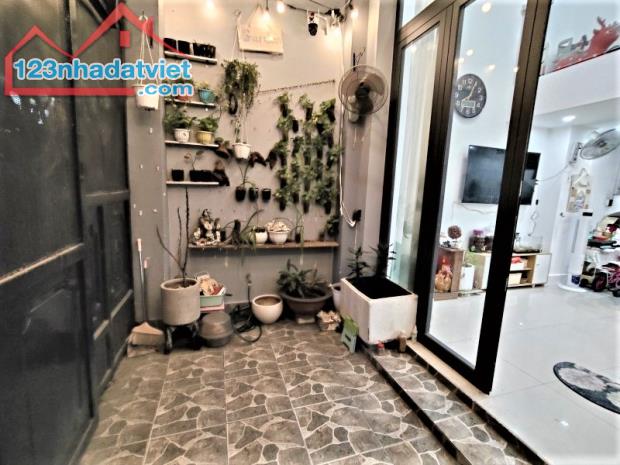 8 TỶ TL - NHÀ MỚI BA THÁNG HAI QUẬN 10 - KHU AN NINH - 50M2 3 TẤM 3 PHÒNG NGỦ MASTER ĐẸP - 1