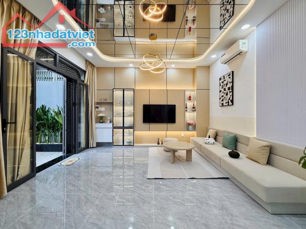 Bán nhà Hẻm 4m Lê Đức Thọ, P6, GV, 7 x 6m, 4 lầu, giá: 6.4 tỷ TL - 1