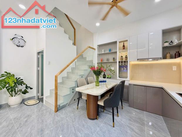 Bán nhà Hẻm 4m Lê Đức Thọ, P6, GV, 7 x 6m, 4 lầu, giá: 6.4 tỷ TL - 3