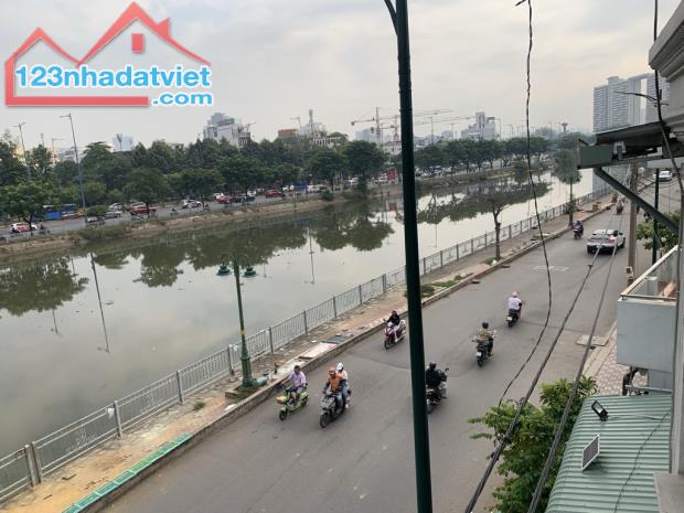 Bán gấp nhà đẹp ở ngay mặt tiền kinh doanh Ba Đình, view sông đẳng cấp, 112m2, SHR.