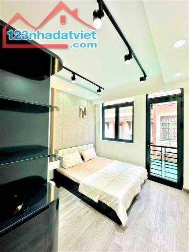9 TỶ HƠN - NHÀ ĐẸP QUẬN 10 - XE HƠI VÀO NHÀ - NGAY CHỢ HÒA HƯNG - 57M2 2 TẤM - MỞ VP CTY - 2