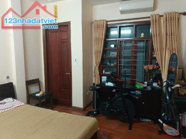 💥Phố Vip Thái Hà, Nhà Đẹp Ở Luôn, Ôtô Đỗ Cổng, DT 40m2, 5 Tầng, Giá 12.x Tỷ - 3