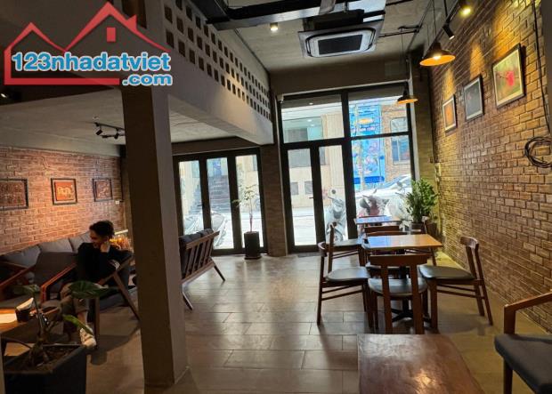 Bán nhà liền kề Lê Văn Lượng,Thanh Xuân,80m2, mặt tiền 6m. Giá tốt - 1
