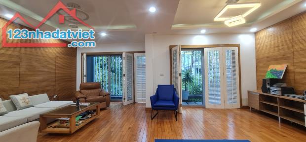 Phân lô Linh Đàm, Đặng Xuân Bẳng - 80m2 - 5 tầng - Mặt Tiền 6M - Ô tô Tránh, Vỉa Hè - 3