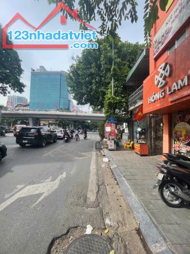 Bán Mặt Phố Bạch Mai 5 tầng 39m2, Mặt tiền Rộng - Kinh Doanh, Vỉa hè đá bóng. Giá Chỉ 18