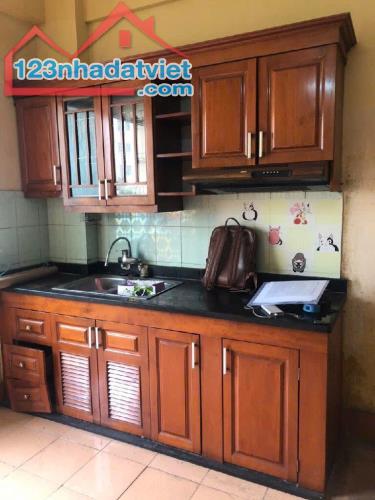 Siêu hiếm chung cư Đồng Tàu chỉ 7 Triệu, 2 ngủ, Full đồ, ưu tiên hộ gia đình thuê