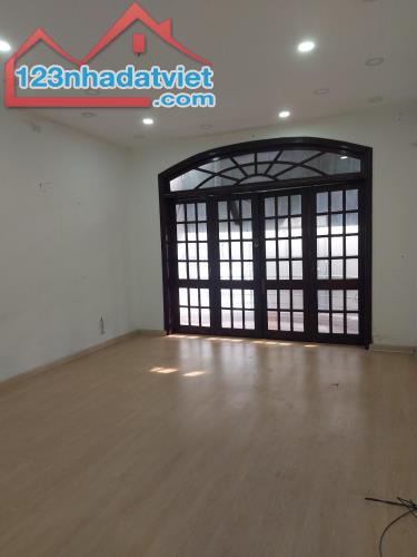 Mặt tiền Phạm Ngũ Lão P.7 GV - 4 tầng 54m2 - 2 mặt tiền trước sau - Nhỉnh 13 tỷ - 2