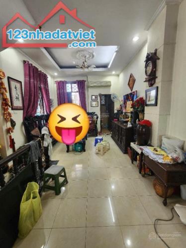 Phân lô Dương Văn Bé - lô góc 3 thoáng -45m2/5tầng - trên 12 tỷ - ô tô 7 chỗ đỗ cửa. - 3