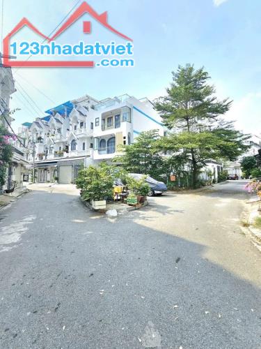 BÁN NHÀ PHỐ – KHU BIỆT THỰ PHÚ XUÂN – ĐƯỜNG Ô TÔ 8M – FULL NỘI THẤT - Nhỉnh 2 tỷ - 2