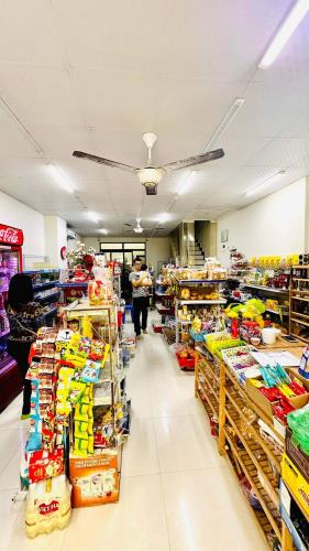 CẦN BÁN GẤP NHÀ MẶT PHỐ NGUYỄN CHÍNH