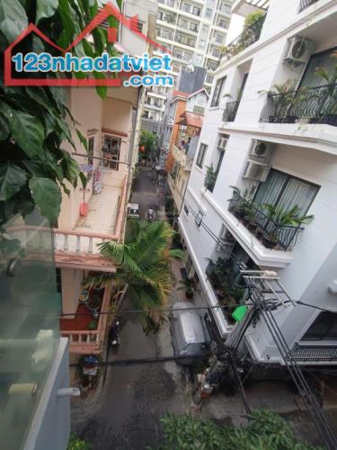 Bán gấp tòa chung cư mini gà đẻ trứng vàng tại Xuân La - Tây Hồ dòng tiền khủng 80tr/tháng