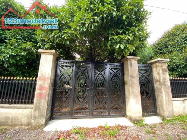 Nói thật là giờ kẹt tiền quá em cần bán gấp lô đất giá ngộp