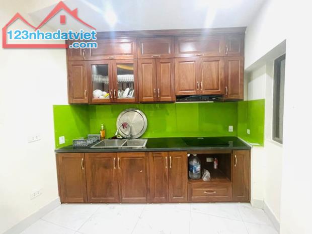 RẺ NHẤT THÁI THỊNH ĐỐNG ĐA 7.8 TỶ 51M NGÕ NÔNG VÀI BƯỚC RA MP THÁI THỊNH, CHỈ VIỆC XÁCH - 3