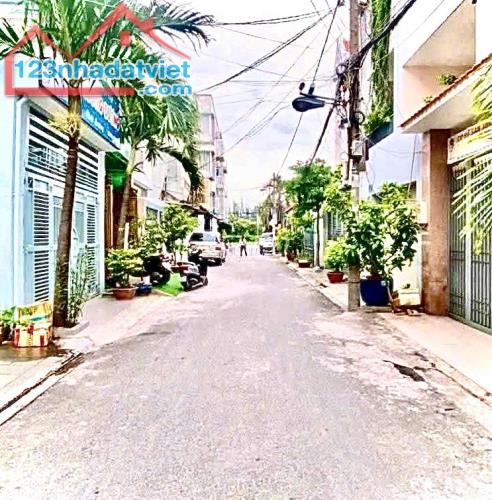 NHÀ SIÊU ĐẸP-CHỈ 13.5 T.Ỷ-HẺM 8M THÔNG-110M2-NGANG 5M-4 TẦNG-NGAY SÂN BAY,SÂN GOLF,CHỢ PVB - 1