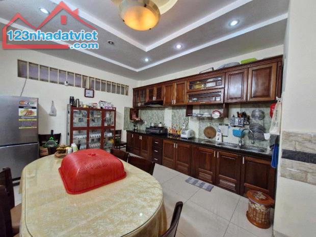 NHÀ ĐẸP TRUNG TÂM LINH CHIỂU   ✅ NHÀ 3 TẦNG 👉 KHU DÂN TRÍ CAO 👉 ĐƯỜNG NHỰA OTO SẠCH ĐẸP - 1