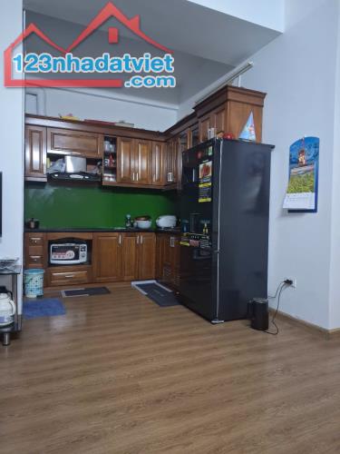 Bán căn hộ 59m Đại Thanh , thiết kế 2pn, 1vs , sổ đỏ chính chủ