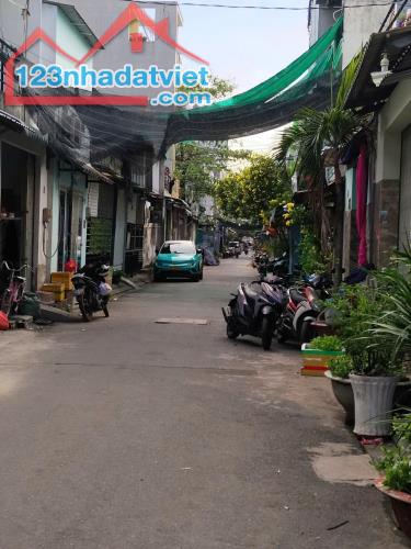 Hàng Thơm nhà đường số 9 BHH gần AEON Tân Phú 52m2 hẻm 7m thông 3 Tâng Nhỉnh 4 tỷ - 1